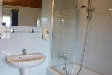 تختخواب و صبحانه Les Chambres De Solgne