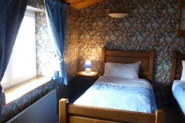 تختخواب و صبحانه Les Chambres De Solgne