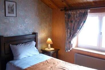 تختخواب و صبحانه Les Chambres De Solgne