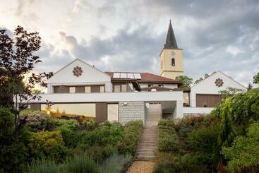 בית מלון כפרי Botrytis Bor