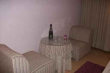 Motel Cancun Barbadas Ourense