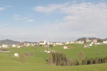 فندق Garni Traube B&b