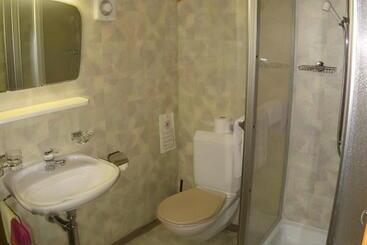 فندق Garni Traube B&b