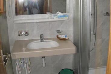 فندق Garni Traube B&b