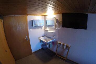 فندق Garni Traube B&b