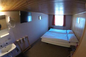 فندق Garni Traube B&b