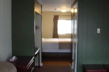 مُتل Paddock Inn
