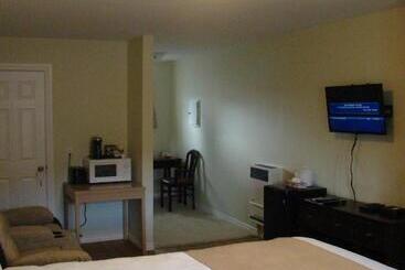 مُتل Paddock Inn