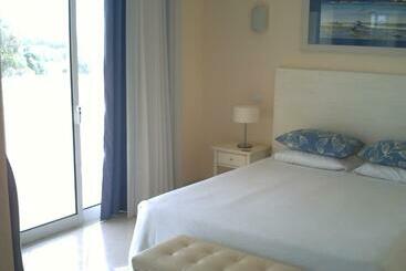 Apartamentos Villa Marachique