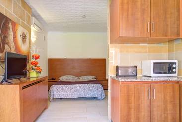 Choromar Apartments