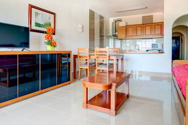 Choromar Apartments