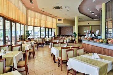 Golden Beach Park Hotel   All Inclusive