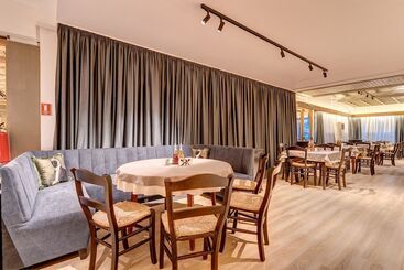 Grand Hotel Murgavets