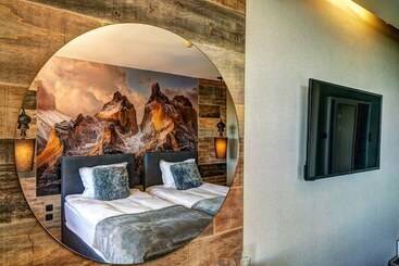 Grand Hotel Murgavets