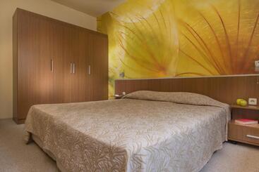 هتل Apartments Malina