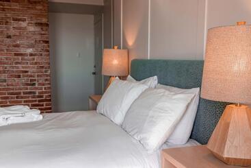 هتل Auberge Des 3 Canards