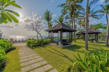 هتل Conrad Bali