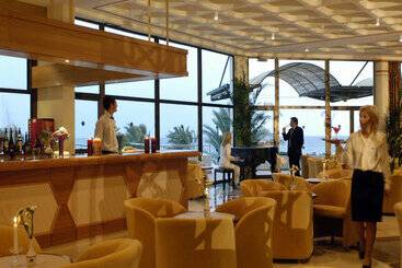 هتل Constantinou Bros Athena Royal Beach