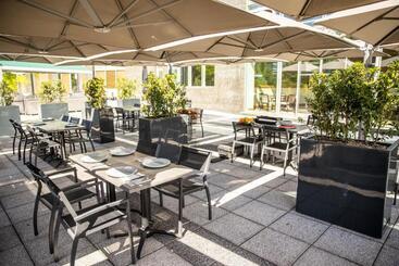هتل Crowne Plaza Brussels Airport, An Ihg