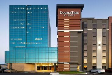 هتل Doubletree By Hilton Halifax Dartmouth