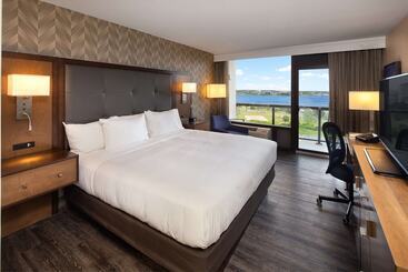 هتل Doubletree By Hilton Halifax Dartmouth