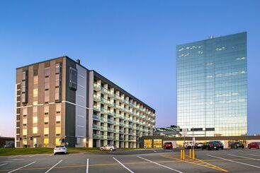 هتل Doubletree By Hilton Halifax Dartmouth