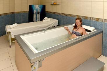 Estreya Residence Hotel And Spa
