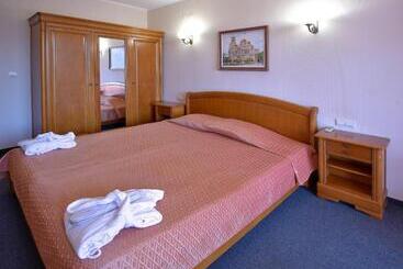 Estreya Residence Hotel And Spa