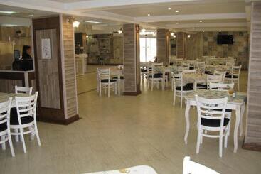 Estreya Residence Hotel And Spa