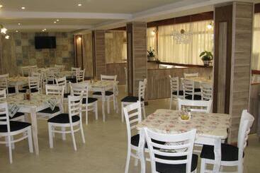 Estreya Residence Hotel And Spa