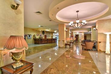 Estreya Residence Hotel And Spa