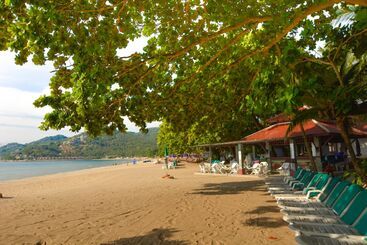 هتل First Bungalow Beach Resort