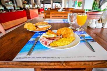 هتل First Bungalow Beach Resort