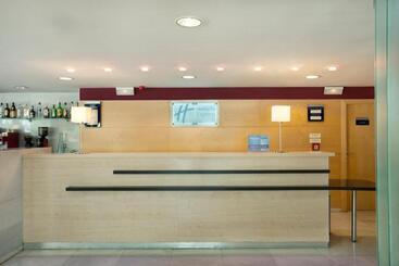 هتل Holiday Inn Express Madrid Alcorcón, An Ihg