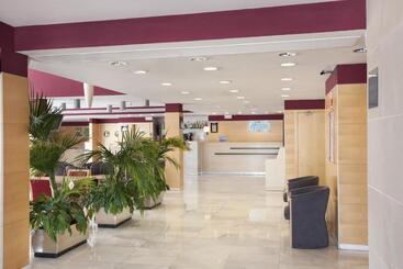 هتل Holiday Inn Express Madrid Alcorcón, An Ihg
