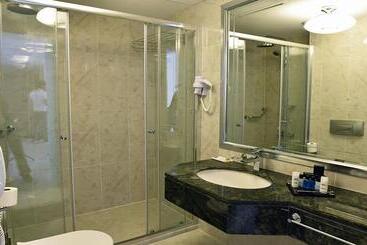هتل Jasmine Court