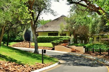 هتل Kwa Maritane Bush Lodge