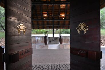 هتل Kwa Maritane Bush Lodge