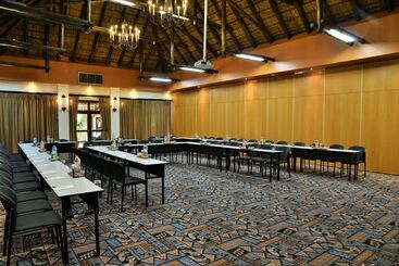 هتل Kwa Maritane Bush Lodge