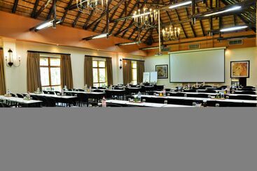 هتل Kwa Maritane Bush Lodge