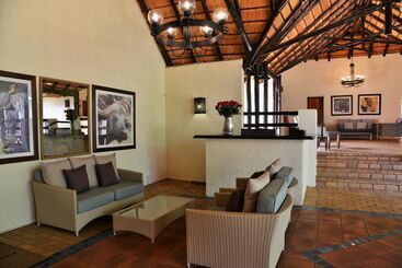 هتل Kwa Maritane Bush Lodge