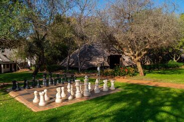 هتل Kwa Maritane Bush Lodge