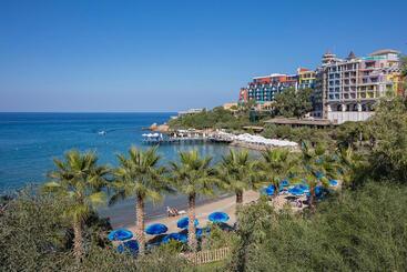 Merit Crystal Cove Hotel Casino & Spa
