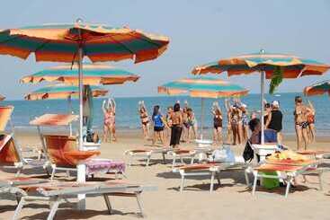 هتل Residence Adria