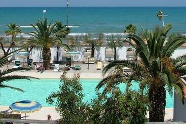 هتل Residence Adria