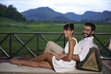 هتل Santi Resort & Spa