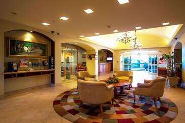 ホテル Sleep Inn Paseo Las Damas