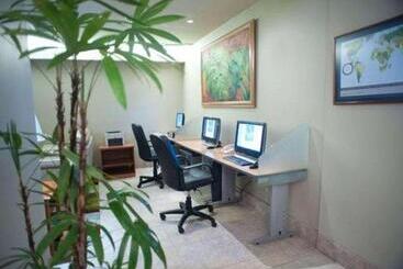 هتل Sleep Inn Paseo Las Damas