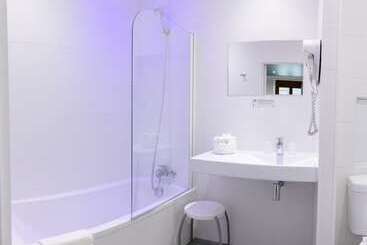 هتل Boutique Hôtel Grand Hôtel De La Gare