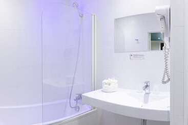 هتل Boutique Hôtel Grand Hôtel De La Gare